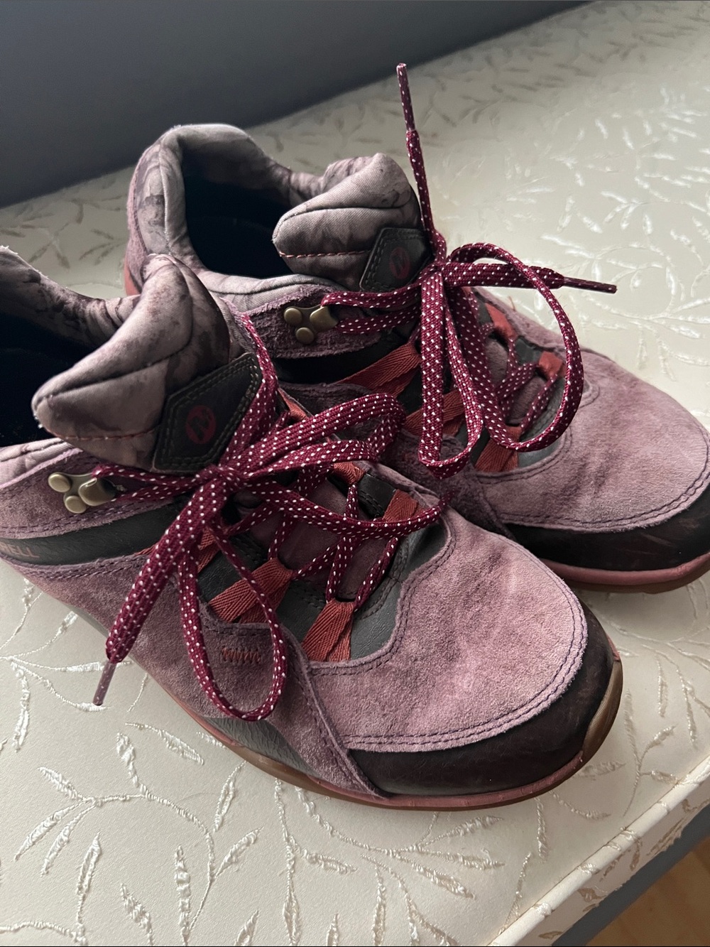 Merrell Plum Red Suede Women's Sneakers with Patterned Laces
